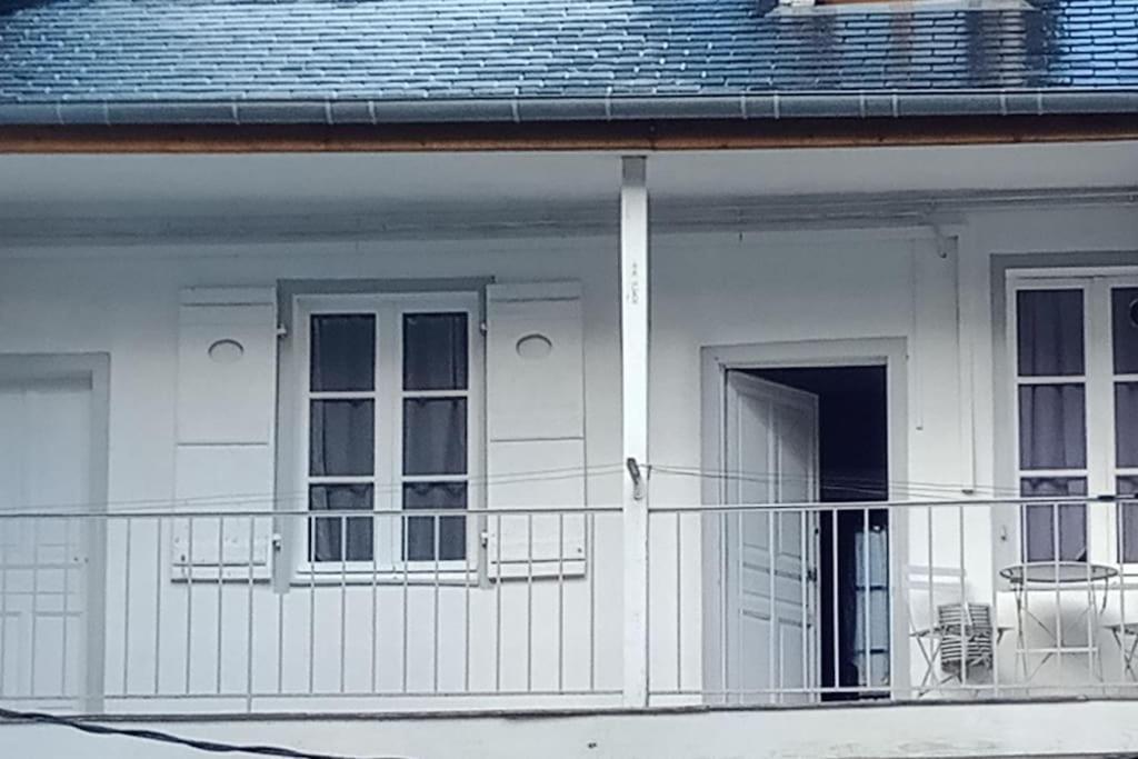 Appartement Centre Ville Avec Balcon -Terrasse Prive Tulle Ngoại thất bức ảnh