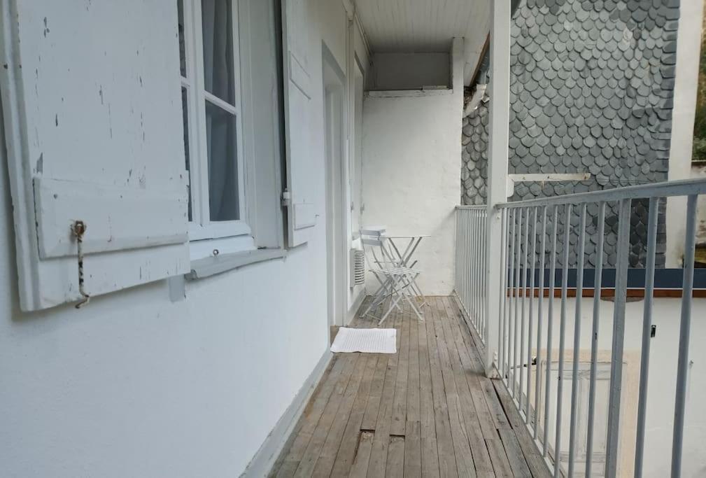 Appartement Centre Ville Avec Balcon -Terrasse Prive Tulle Ngoại thất bức ảnh